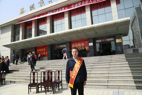 創(chuàng)新實(shí)干鑄新顏 裝備公司總裝調(diào)試車間獲“工人先鋒號”榮譽(yù)稱號