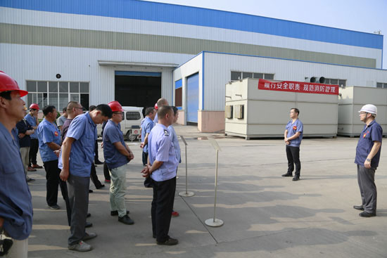 裝備分公司開展?；沸孤?yīng)急救援演練 提升實戰(zhàn)能力
